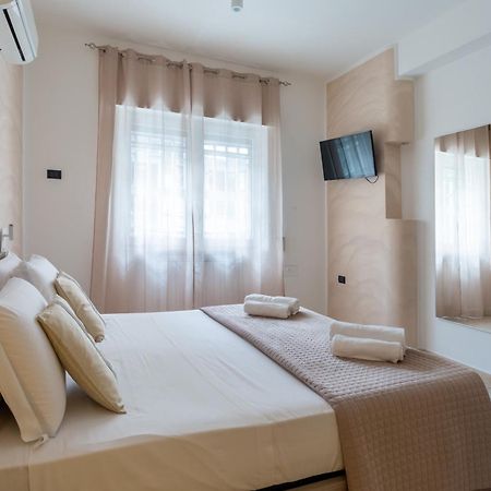 Napoli Fly Guest House 290 Bagian luar foto