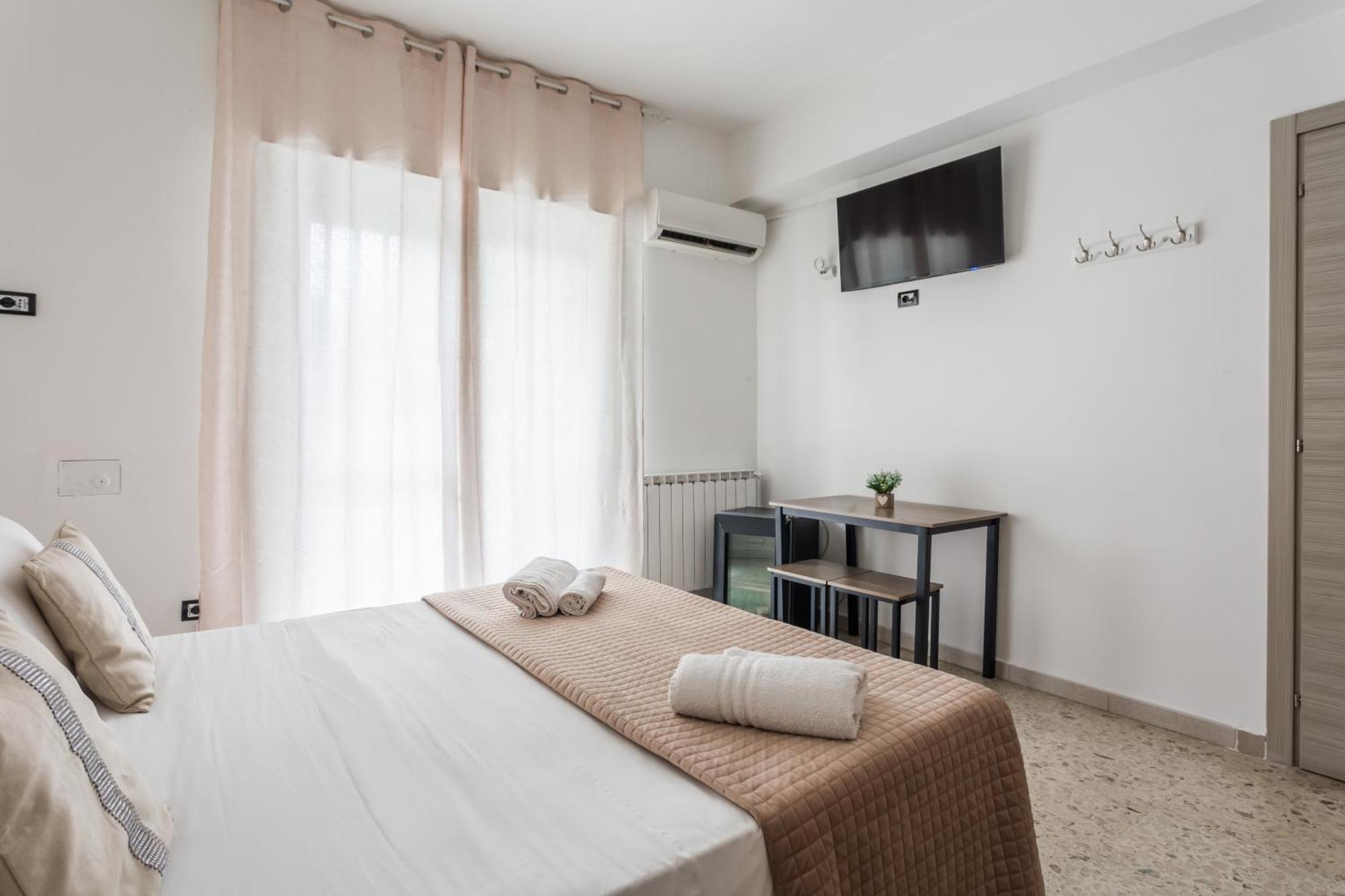 Napoli Fly Guest House 290 Bagian luar foto