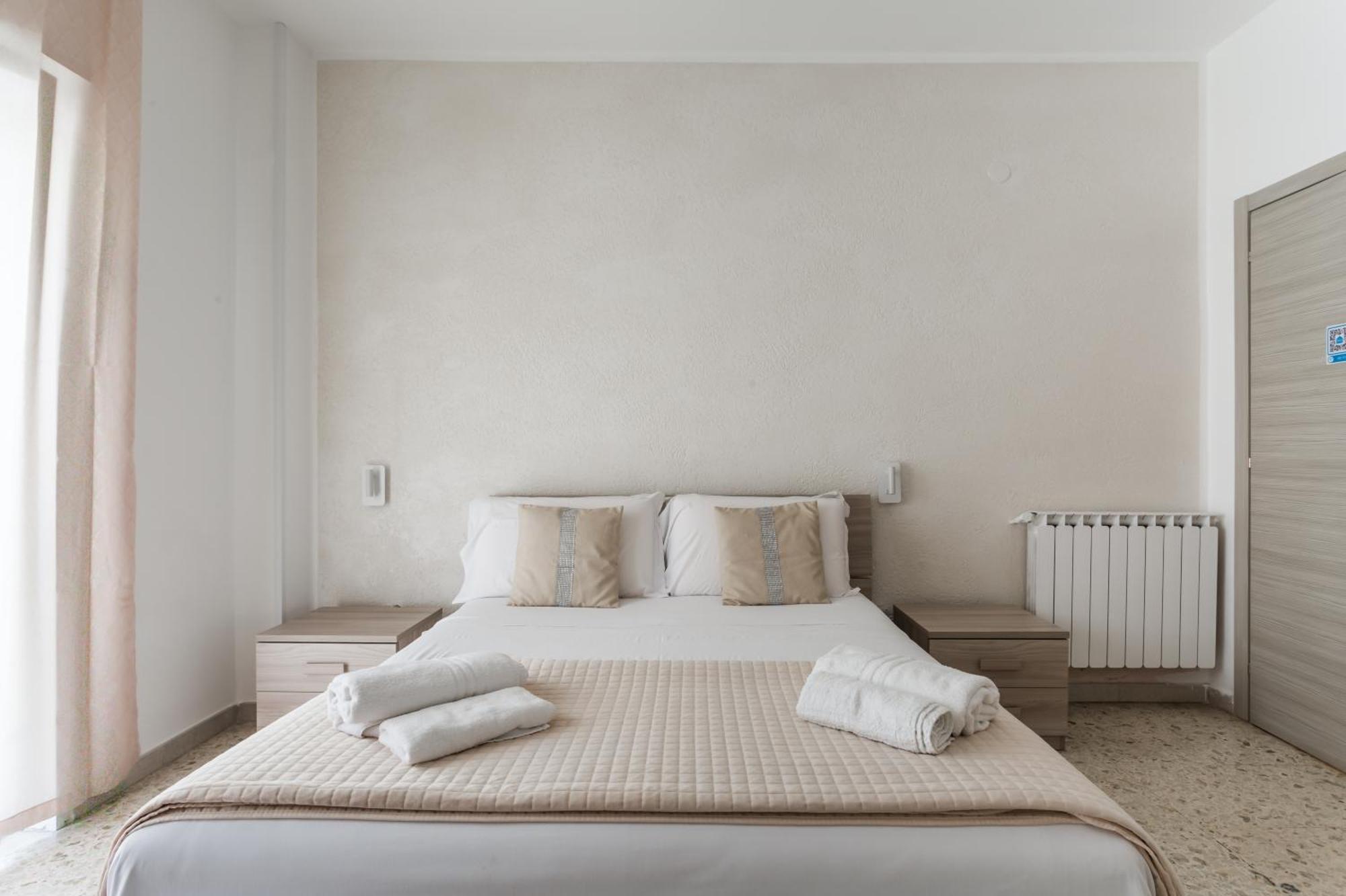 Napoli Fly Guest House 290 Bagian luar foto